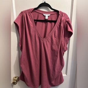 Athleta ruched v neck dusty rose pink  shirt sleeve tee. Size 2X